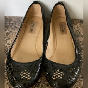 Valentino Garavani Black Lace Loafers Size 37